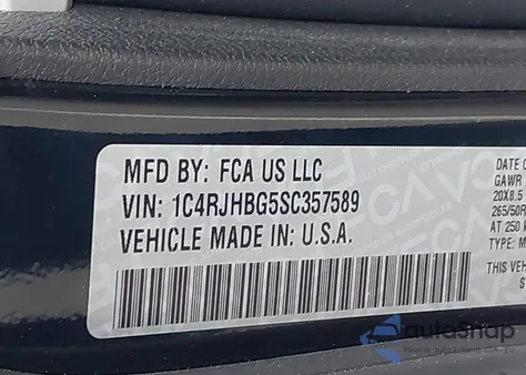 2025 Jeep Grand Cherokee Limited 4X4 from USA, damaged, VIN 1C4RJHBG5SC357589